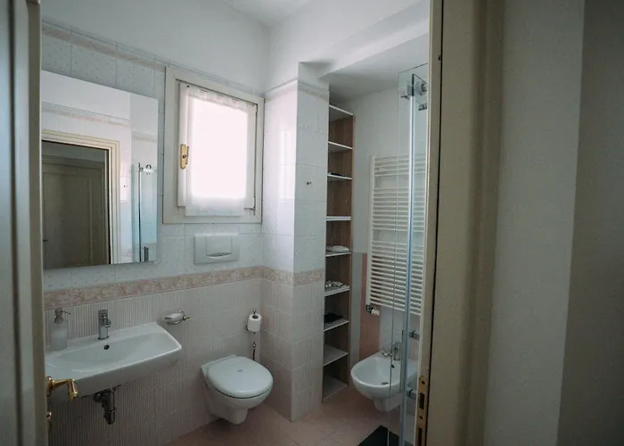 Family Vista アパート ストレーザ